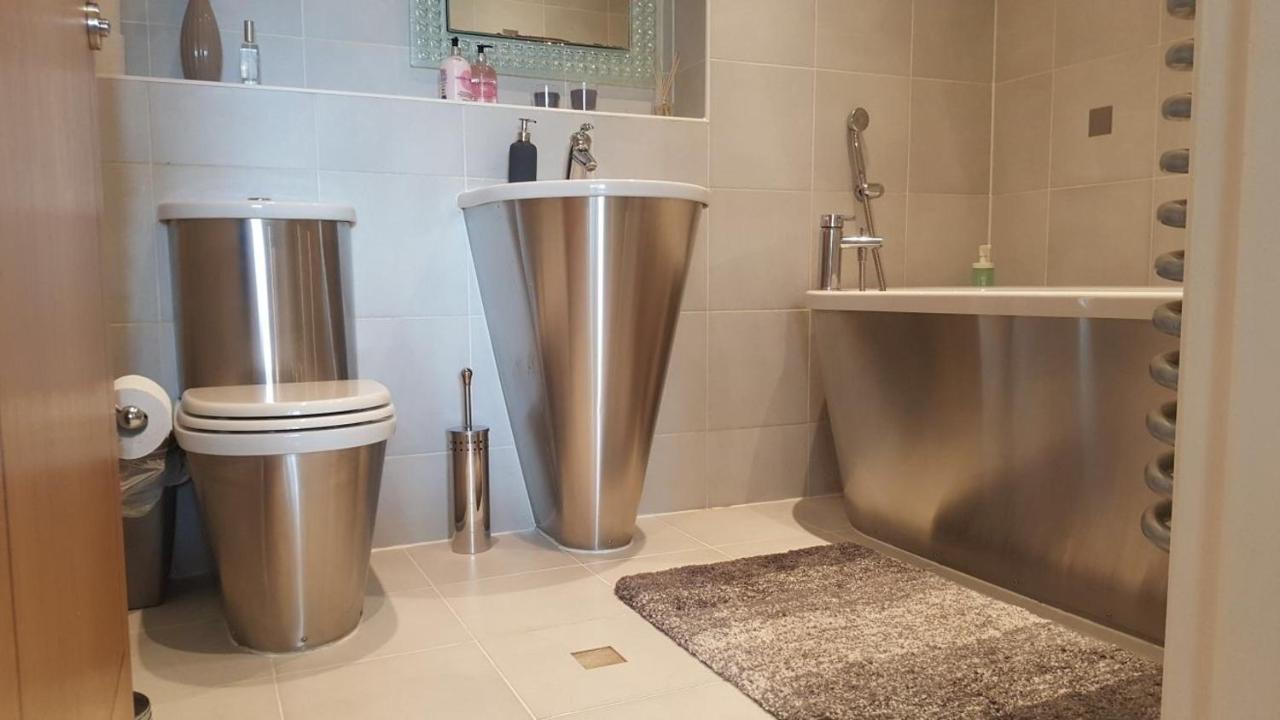 Sky Night Serviced Apartments Cardiff Exteriér fotografie