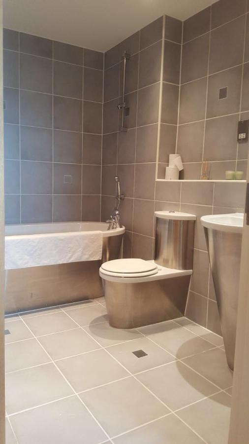 Sky Night Serviced Apartments Cardiff Exteriér fotografie