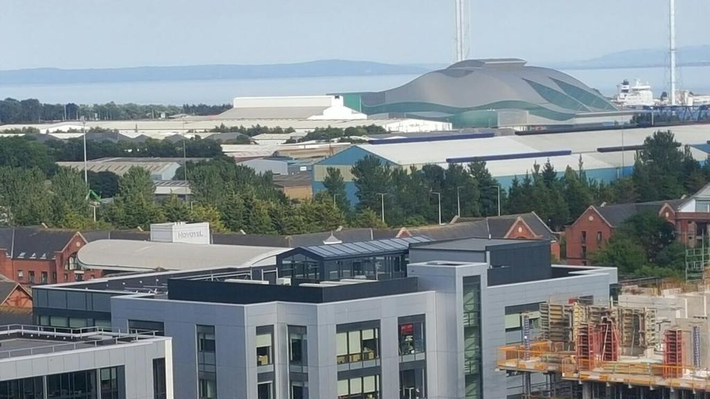Sky Night Serviced Apartments Cardiff Exteriér fotografie
